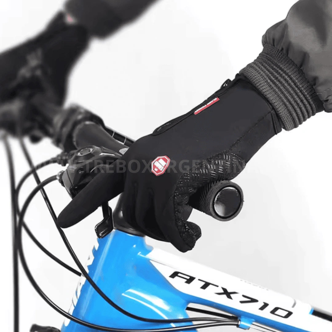 Combo 2X1 PolarTouch | Guantes térmicos con tecnología táctil – Lleva 2 al precio de 1 y mantén tus manos calientes y conectadas todo el invierno ❄️🔥