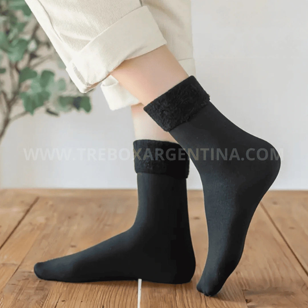 Combo Nevanna 4X2 | Medias Peluche para mujer - Pies cálidos para tus pies 🔥